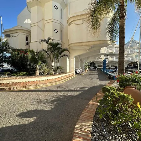 In Puerto Marina Appartement Benalmádena